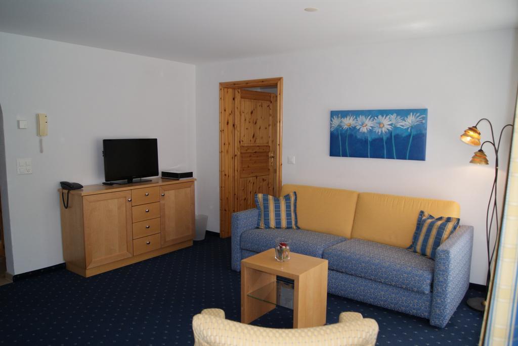 Ferienwohnungen Hotel Allegra Zuoz Dış mekan fotoğraf